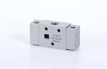 Pilot actuated valve P 320 121