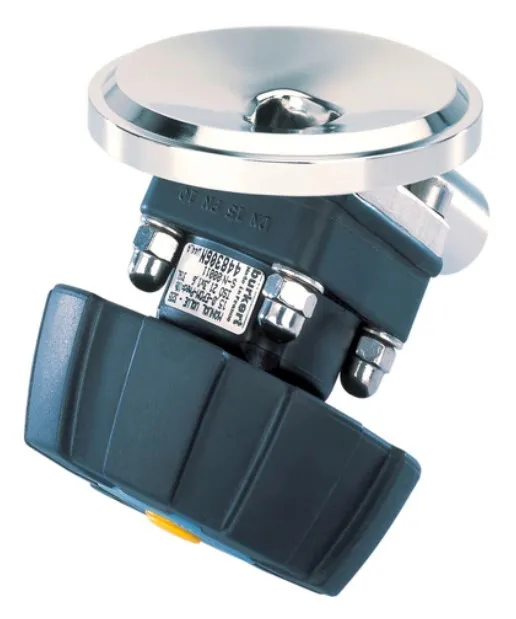 Tank bottom diaphragm valve with manually operated actuator Burkert type 3235